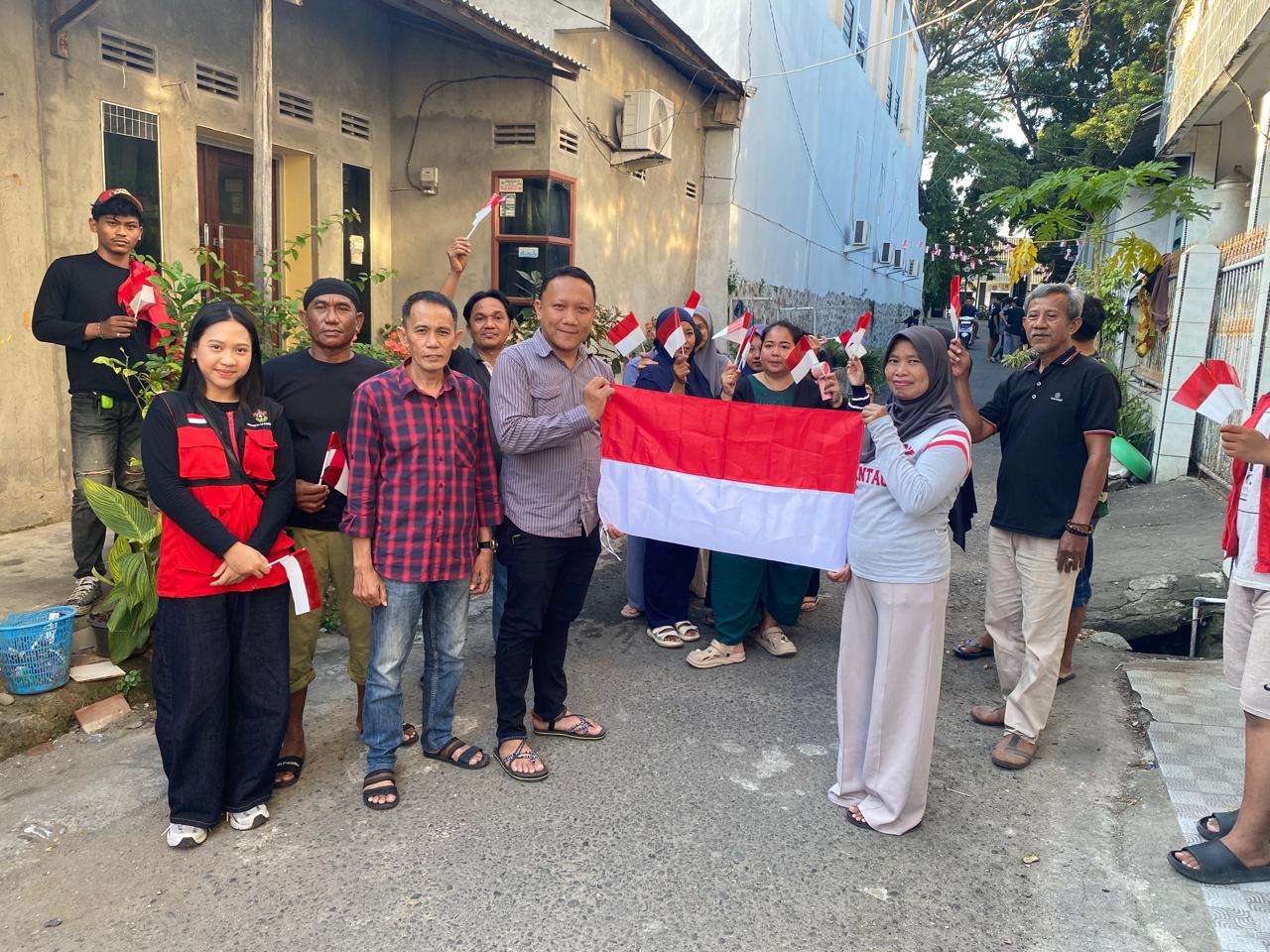 Merah Putih Berkibar di Biring Kassi! Semangat Gotong Royong Warga Lembang Sambut HUT ke-81 Kemerdekaan Republik Indonesia